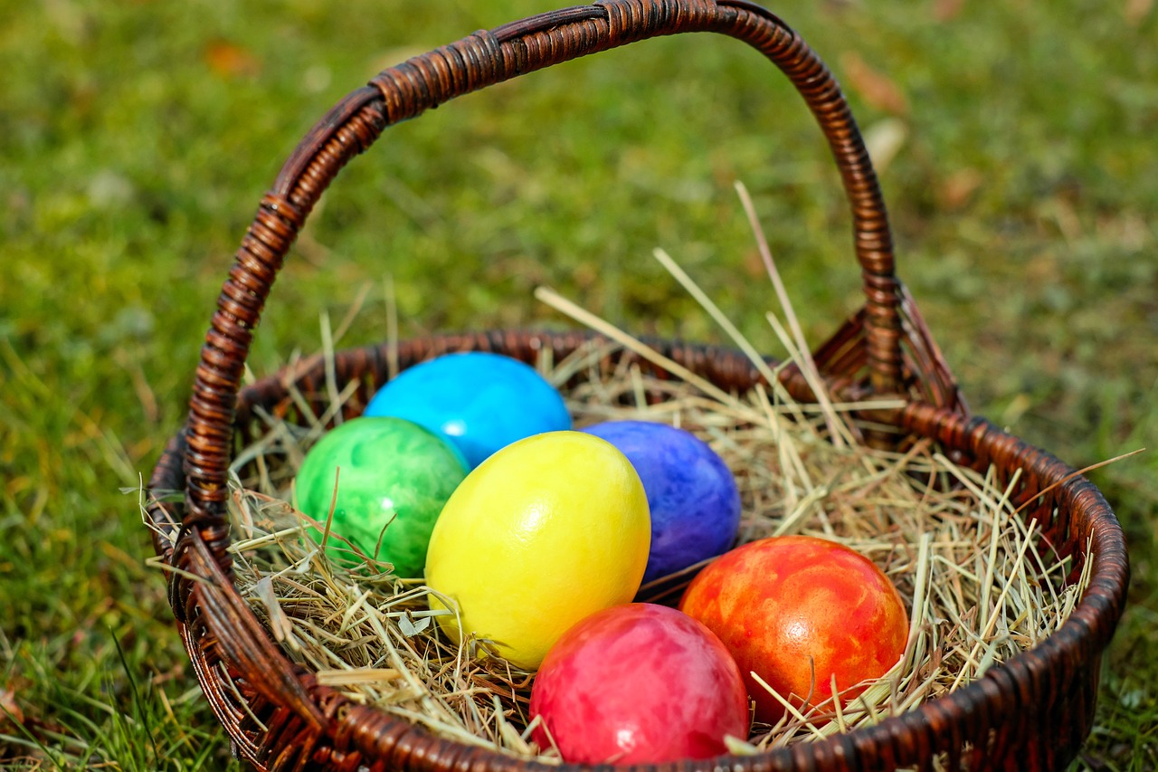 trend, easter, easter eggs, easter bunnies, holidays, easter traditions, history of easter, history of easter eggs, 