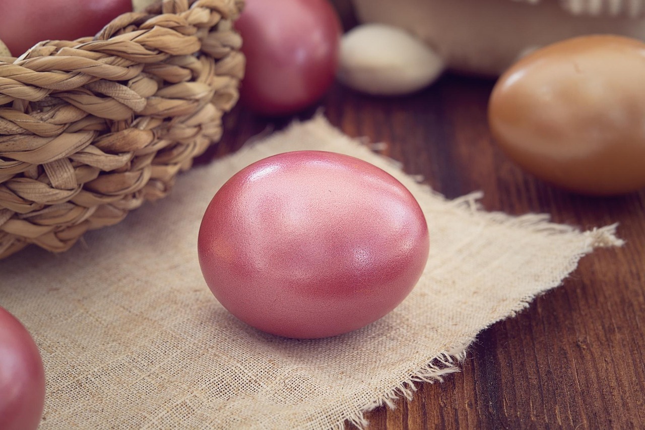 trend, easter, easter eggs, easter bunnies, holidays, easter traditions, history of easter, history of easter eggs, 