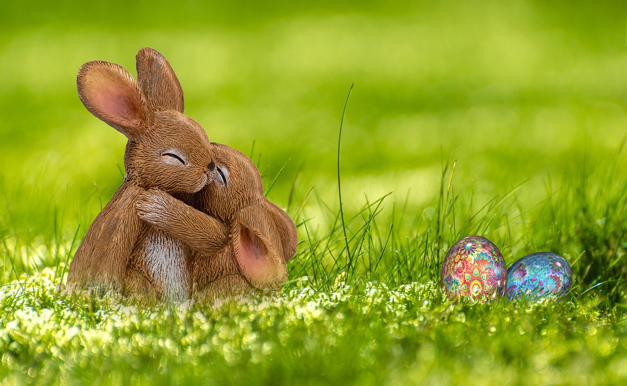 trend, easter, easter eggs, easter bunnies, holidays, easter traditions, history of easter, history of easter eggs, 