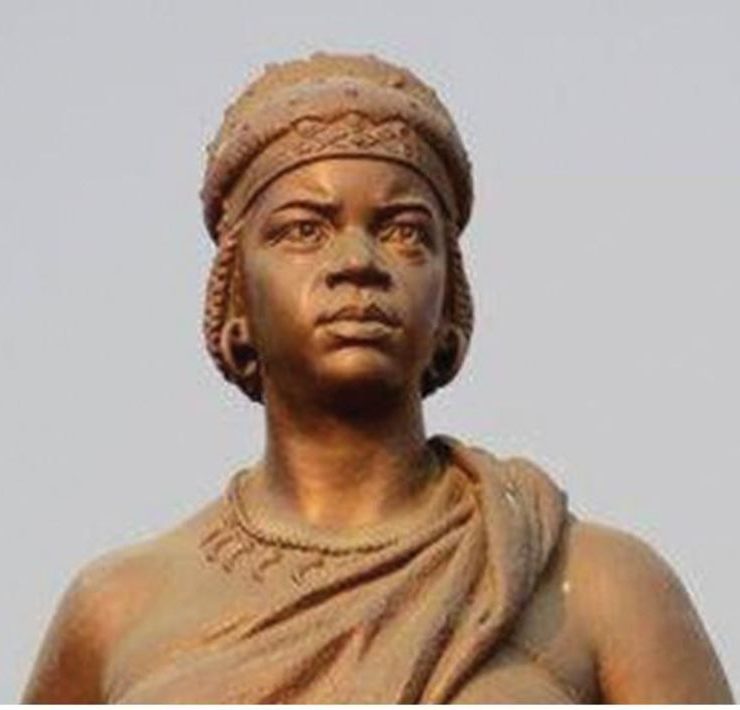 Statue Image of Queen Nzinga holding an axe which is symbolic as staff of office (present day Angola).